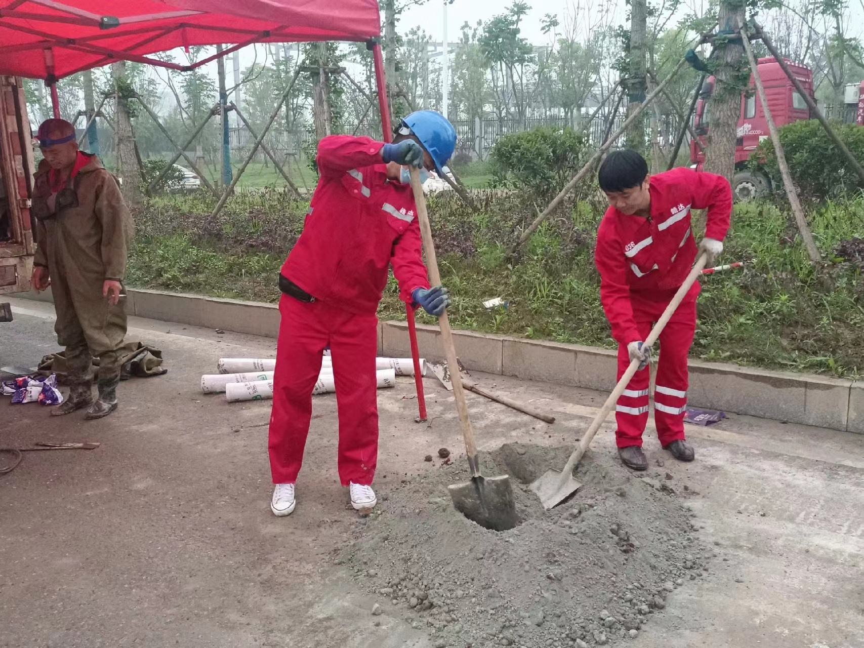 万全管道疏通哪家好】及时进行市政管道清淤